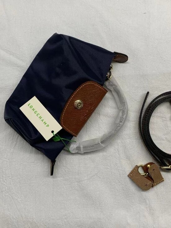 Longchamp. Handbags - 💎Longchamp Navy blue Mini Crossbody Bag